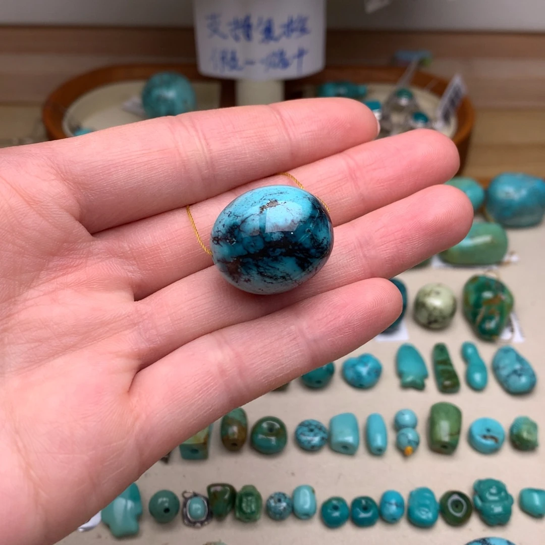 绿松石未镶嵌珠宝奇石