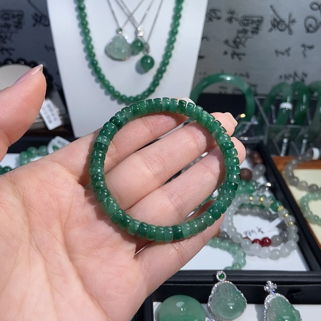 石英质玉（非洲翠）手链未镶嵌