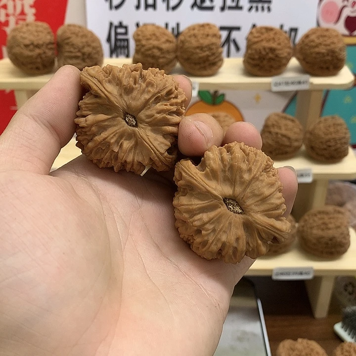 毛***裔吊坠文玩核桃福利