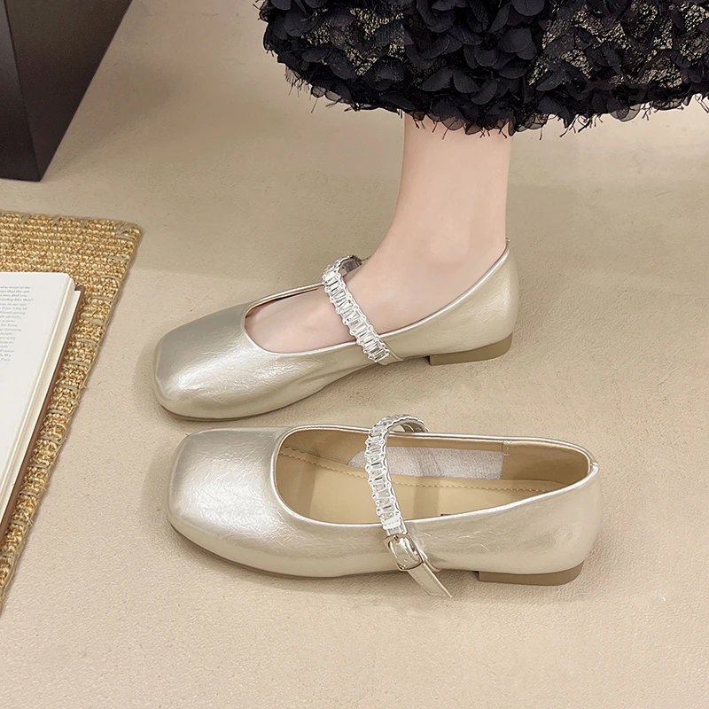 法式玛丽珍鞋女夏2025新款爆款时尚气质平底银色单鞋配裙子小皮鞋