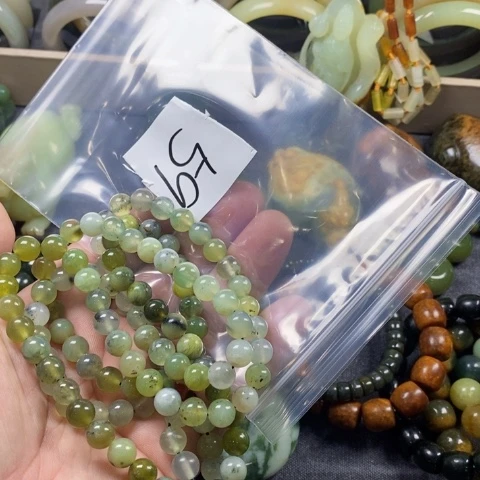 未镶嵌蛇纹石玉手链
