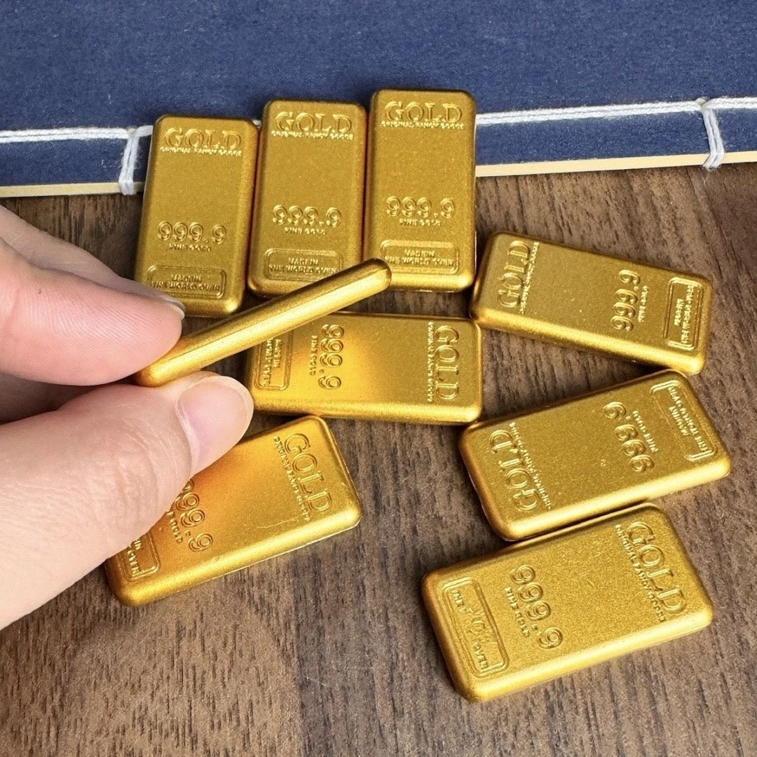 PPP聚财创意方形金色摆件LY