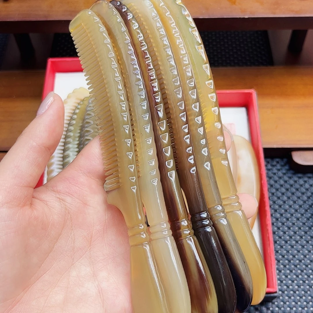 手工制作纯牛角梳子