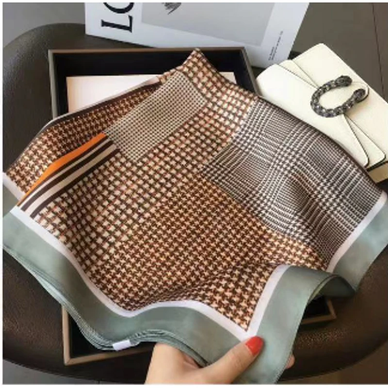 【经典格纹】u210精美大气百搭搭衬衫经典款70*70仿真丝方巾