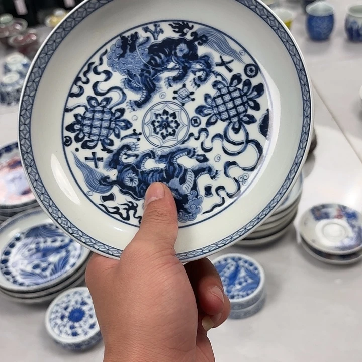 瓷片青花狮子大胡乘景德镇