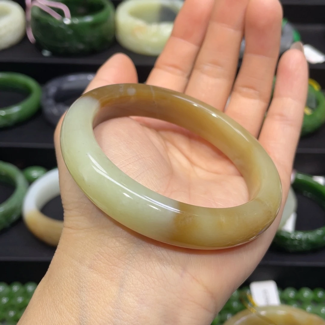 和田玉手镯58圈口 编号6未镶嵌