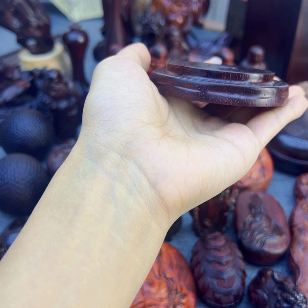 檀香紫檀（小叶紫檀）?*