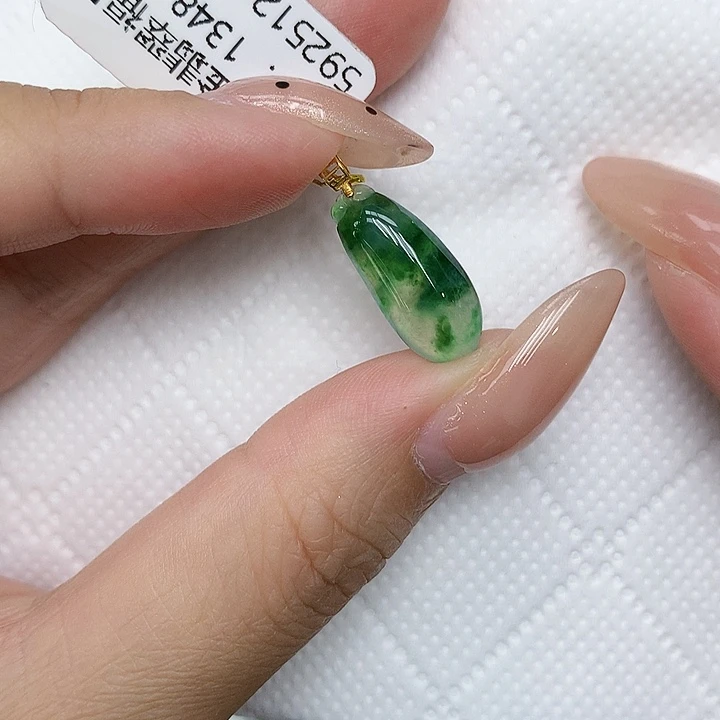 颈饰18K金镶嵌翡翠