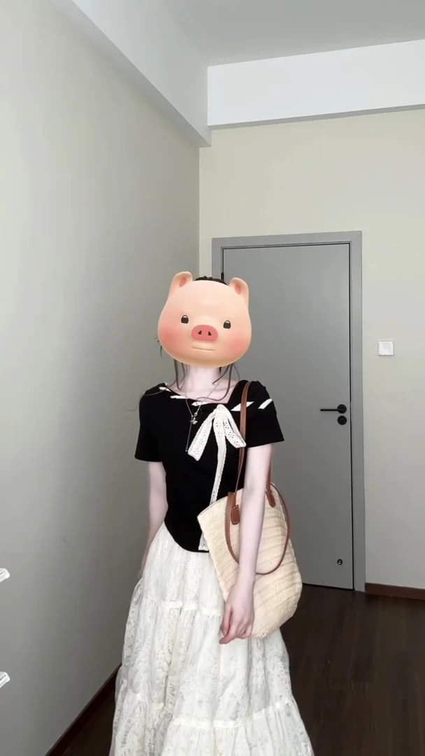 2025夏季新款法式斜肩系带短袖上衣女搭配蕾丝半身裙时尚两件套女