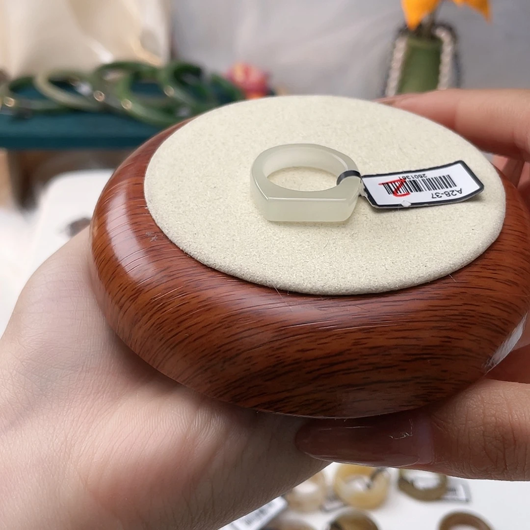 和田玉未镶嵌戒指白色窄马鞍17.3v121