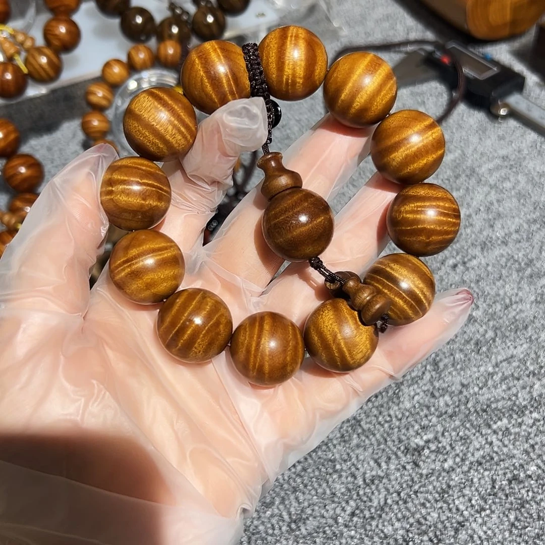 奶***派楠木（金丝楠）其他