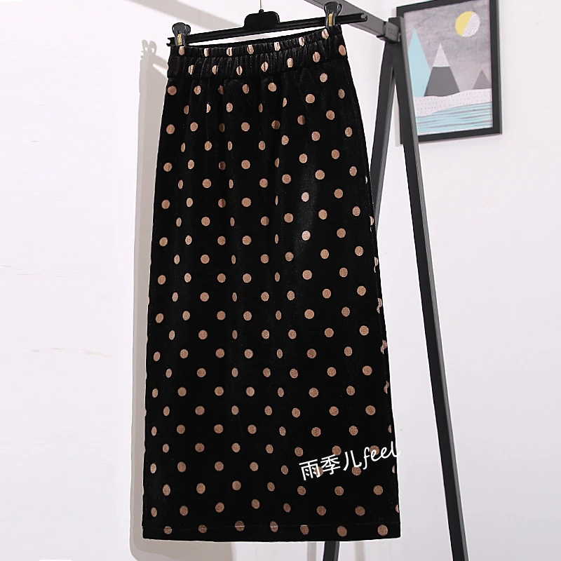 【简思】黑色丝绒波点半身裙女2025秋冬中长款显瘦包臀高腰a字长裙