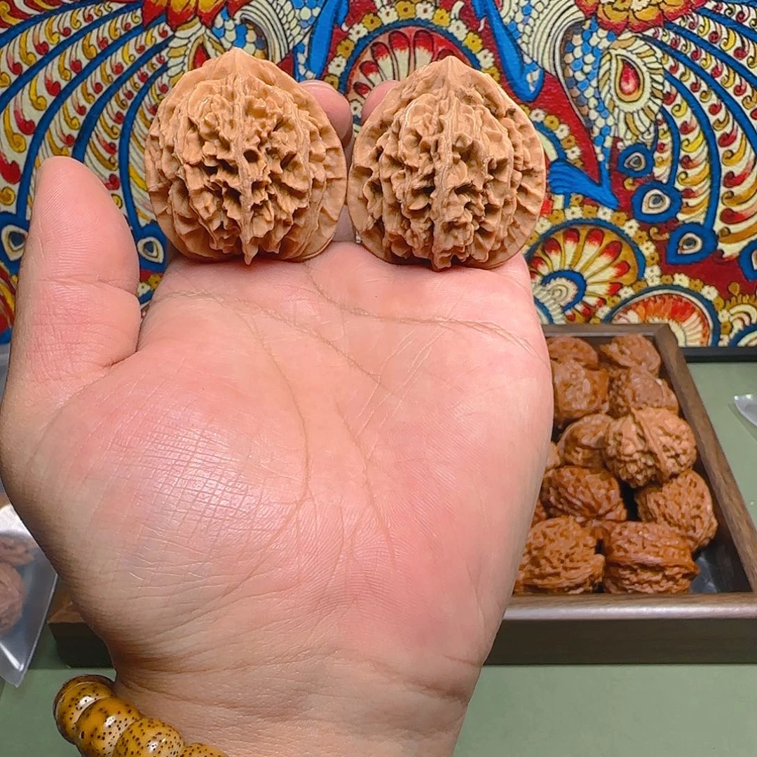 文玩核桃吊坠状元冠