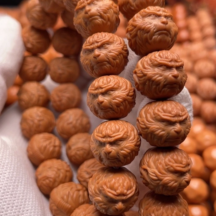 猴头核桃吊坠李斗战胜佛