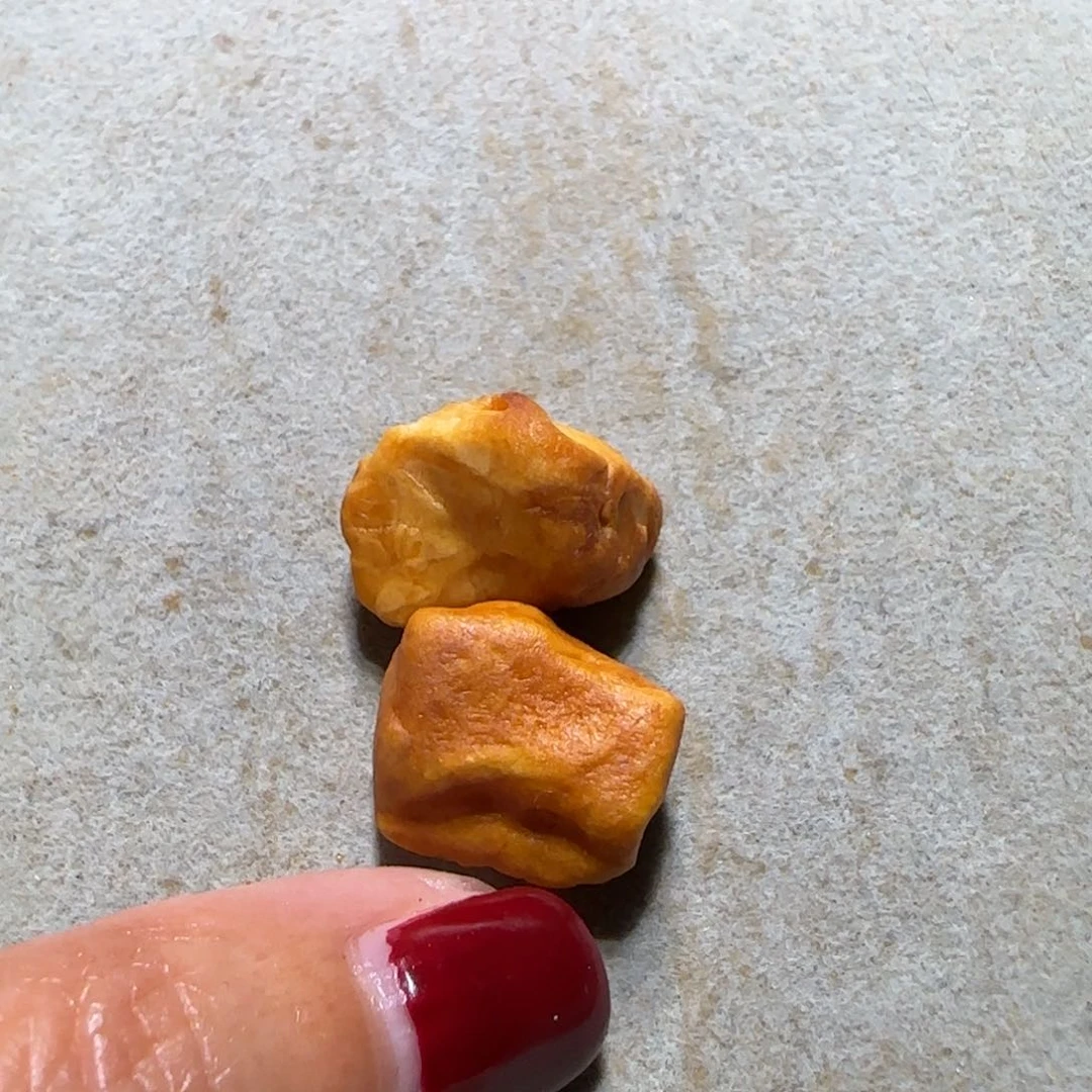 未镶嵌琥珀裸石金*图专拍