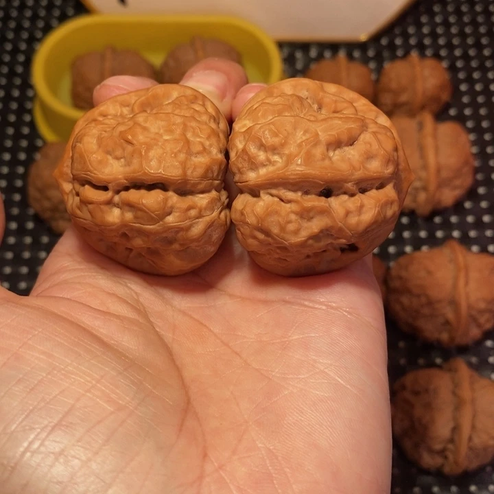 ****文玩核桃把件蛙王