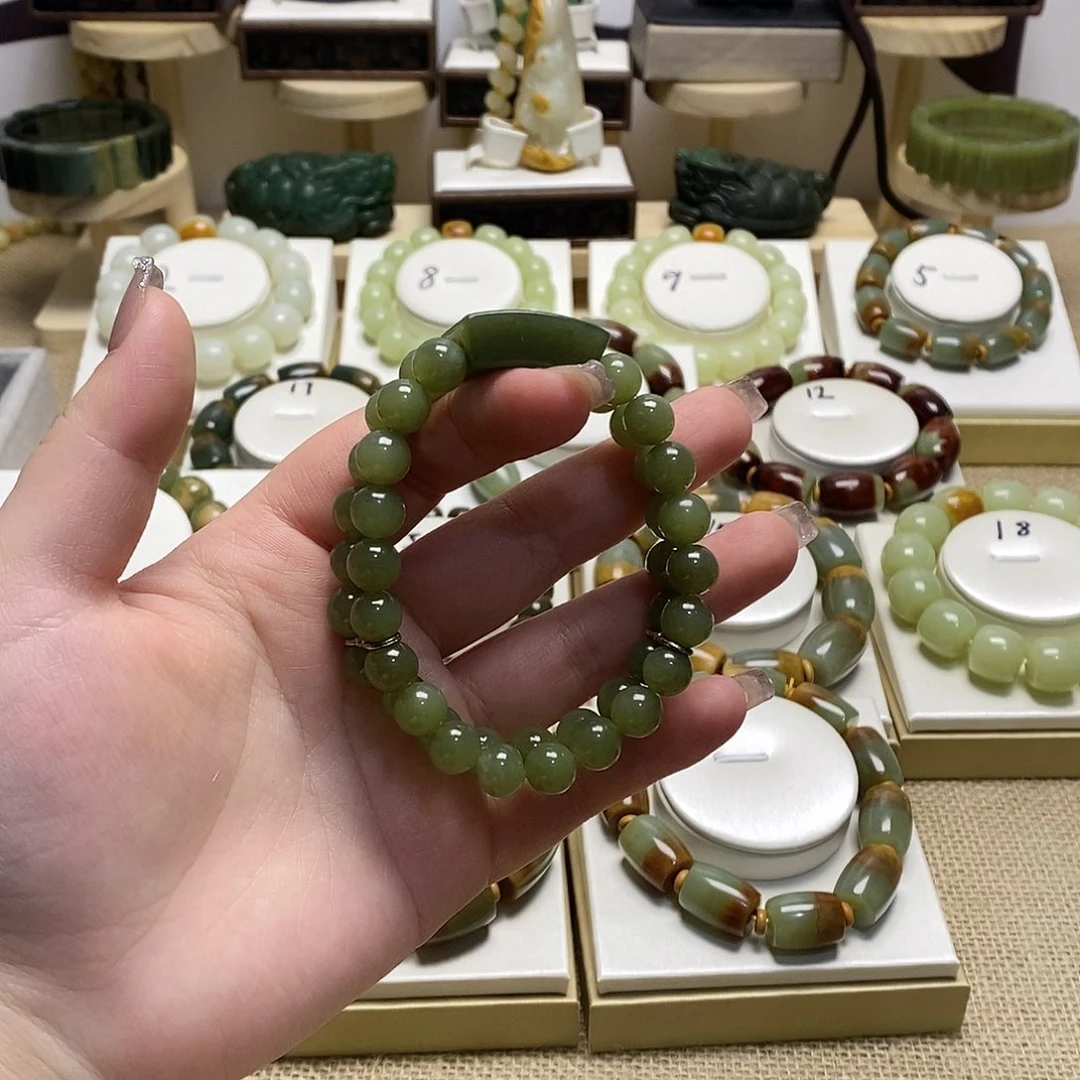 和田玉手串未镶嵌我**我多样性随机发一