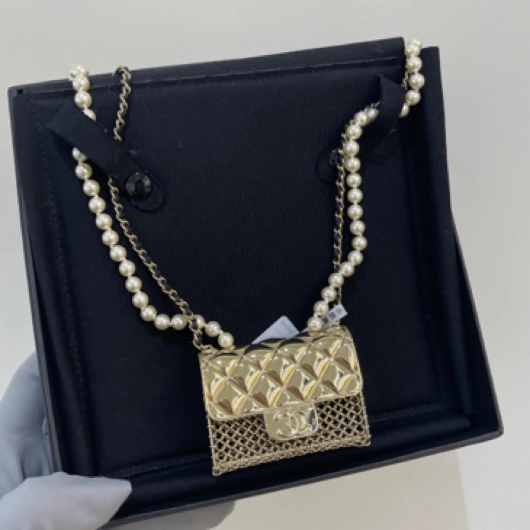 95新 Chanel/香奈儿 金色镂空珍珠装饰包腰链