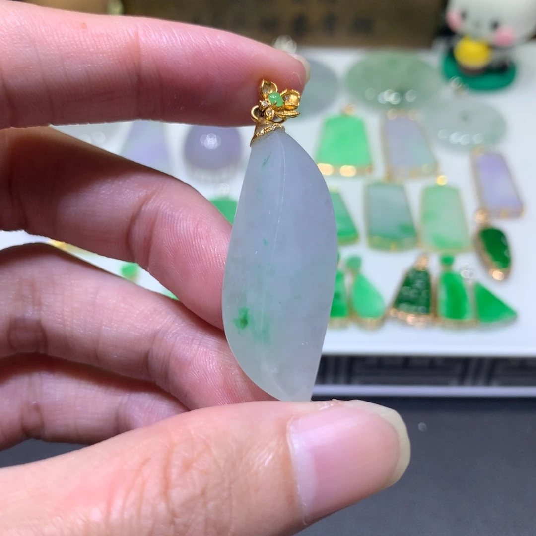 翡翠18K金镶嵌吊坠(不含链)