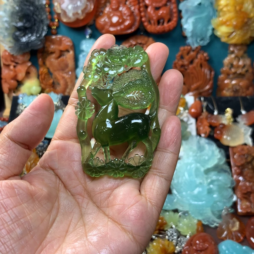 蛇纹石玉挂坠未镶嵌顺**然