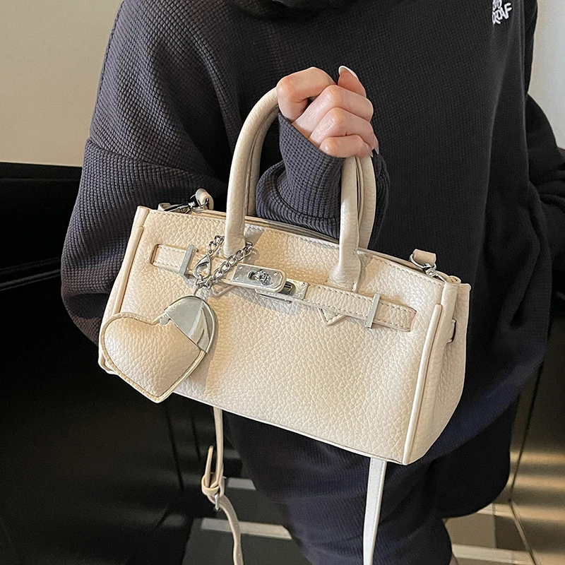 高级感洋气小包包女2025新款夏季百搭斜挎包流行爆款手提包托特包