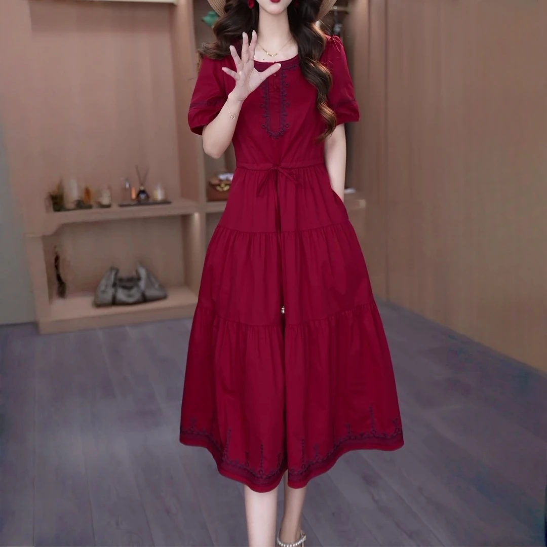 2025年夏季新款时尚短袖红色连衣裙女气质收腰显瘦中长款休闲裙子
