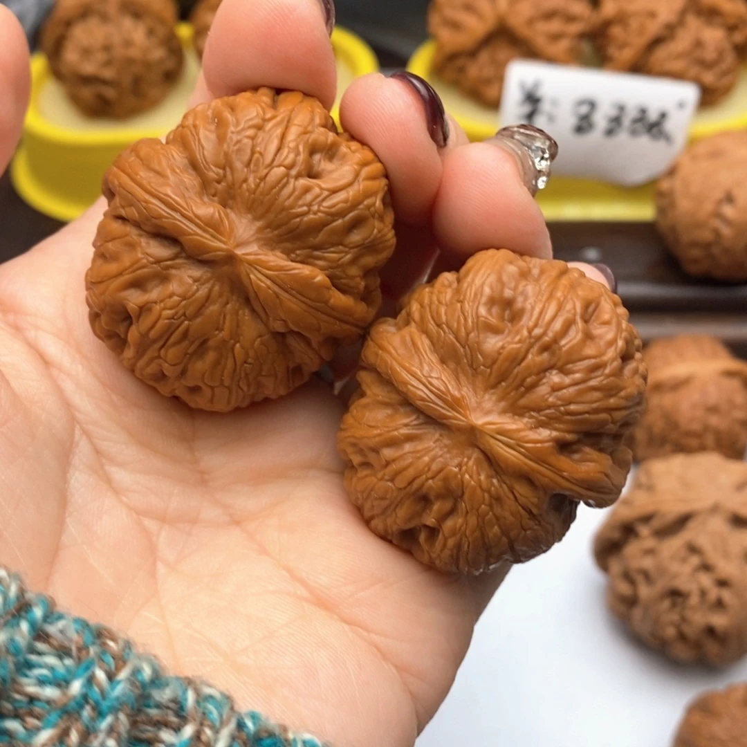 文玩核桃把件40尺球宝