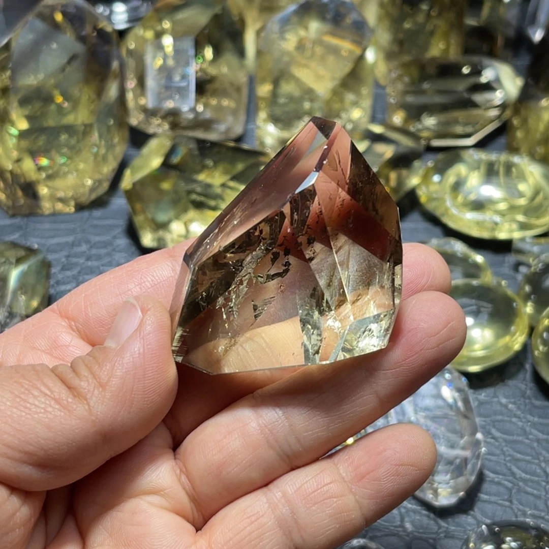 未镶嵌珠宝半成品水晶