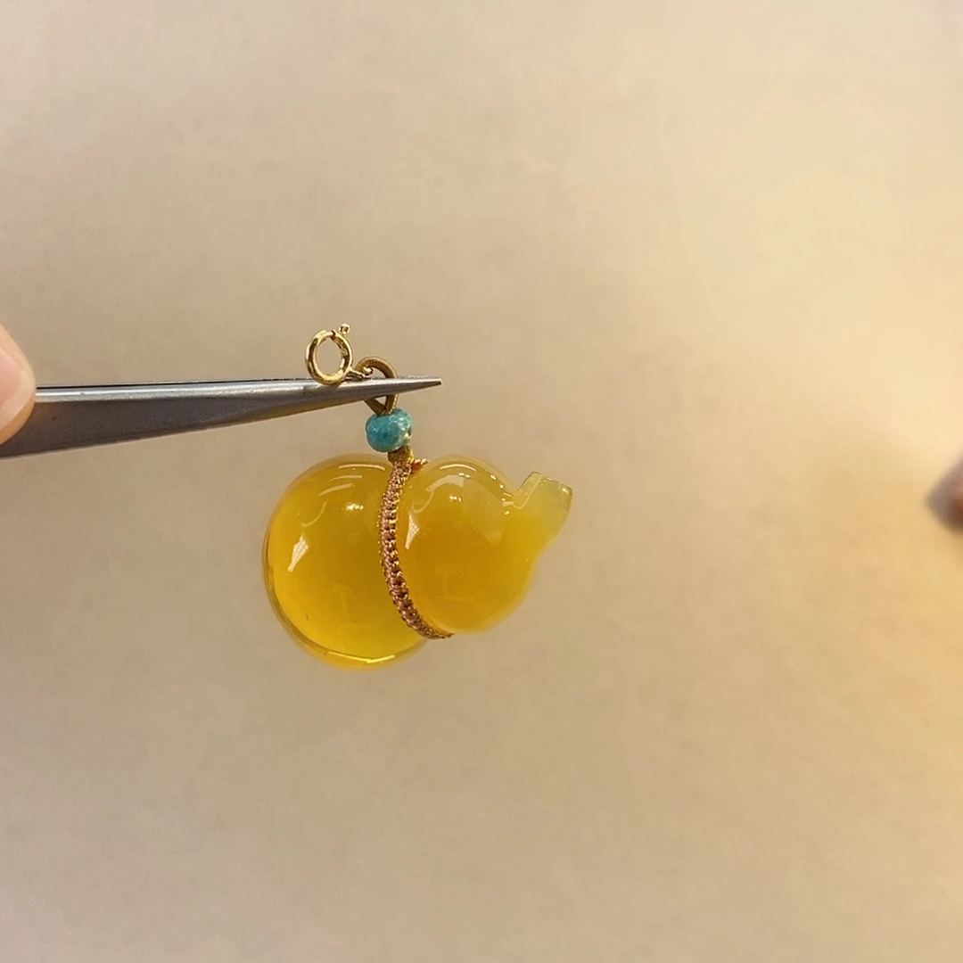 蜜蜡颈饰18K金镶嵌