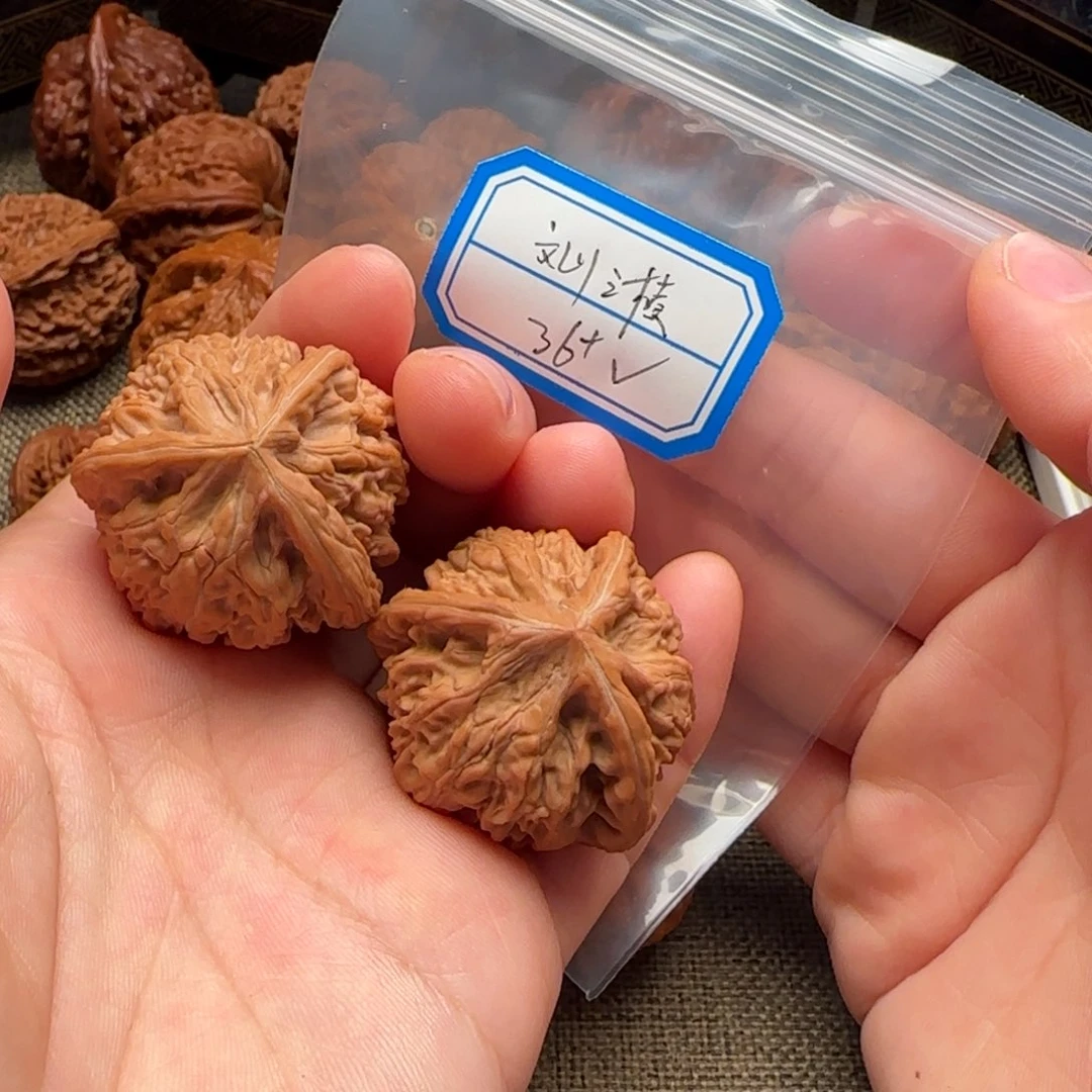 文玩核桃把件ゞ**?发发发