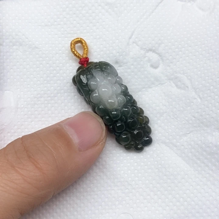 翡翠未镶嵌颈饰天然缅甸翡翠
