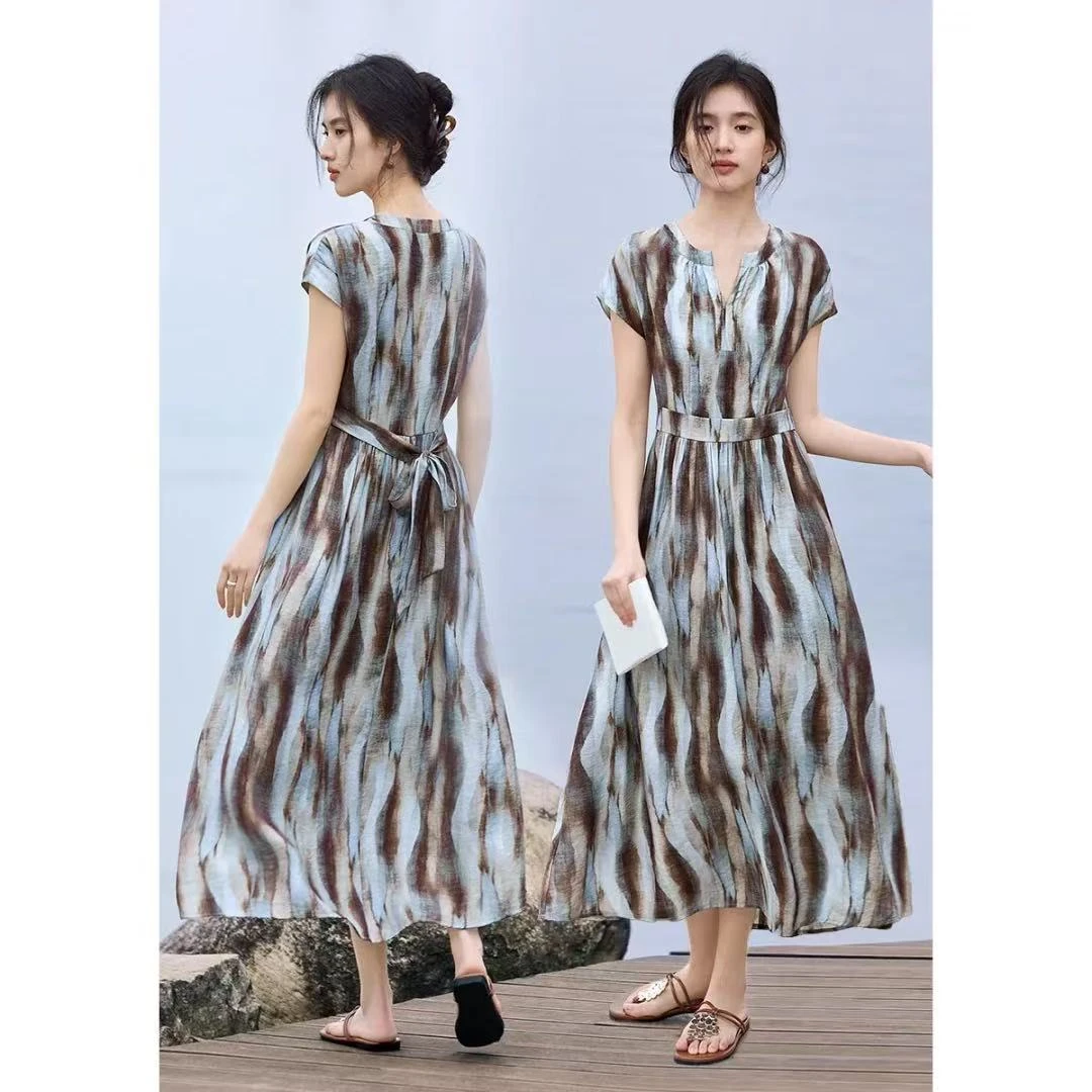 流光波澜的晓雾2025夏季新款飘逸优雅晕染印花V领连衣裙显瘦气质