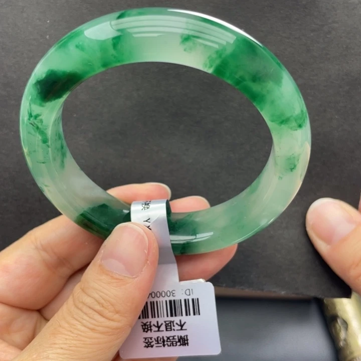 石英质玉未镶嵌手镯54