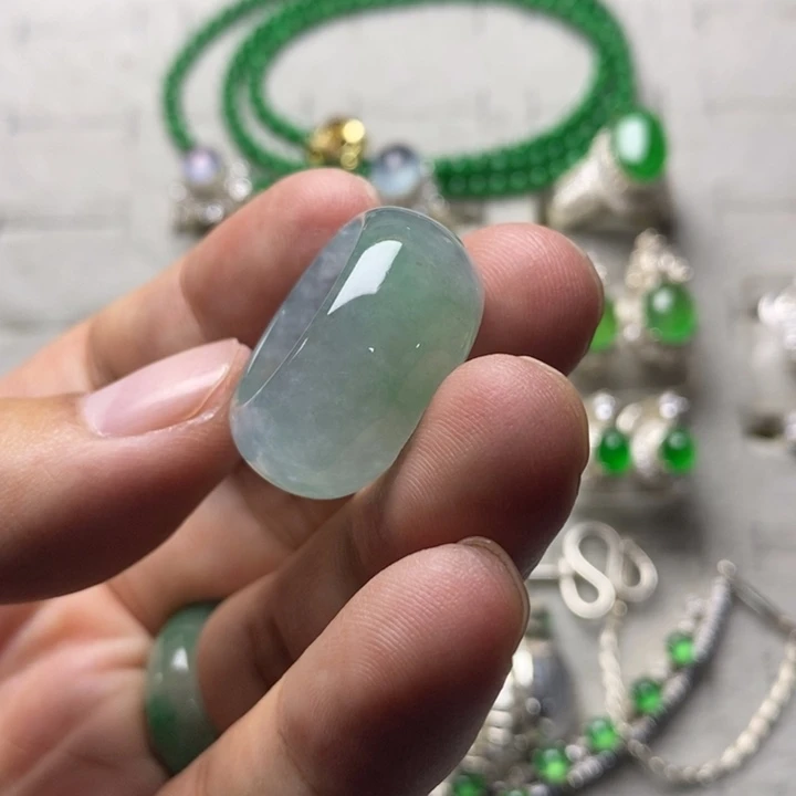 定制翡翠未镶嵌宽版金丝绿18.3mm