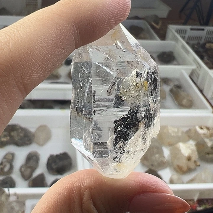 仿水晶磁石闪灵钻大水胆流沙L20