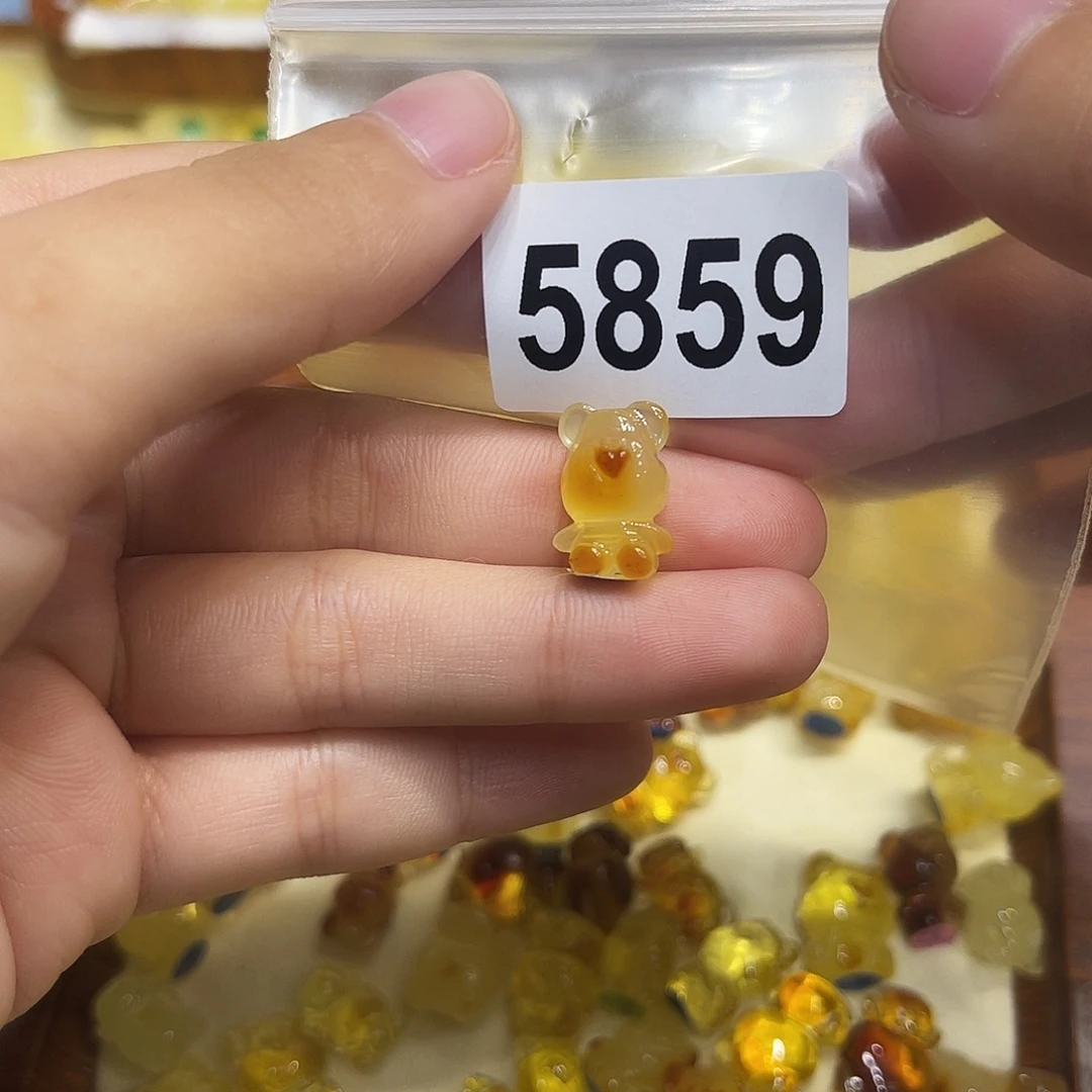 琥珀未镶嵌珠宝奇石