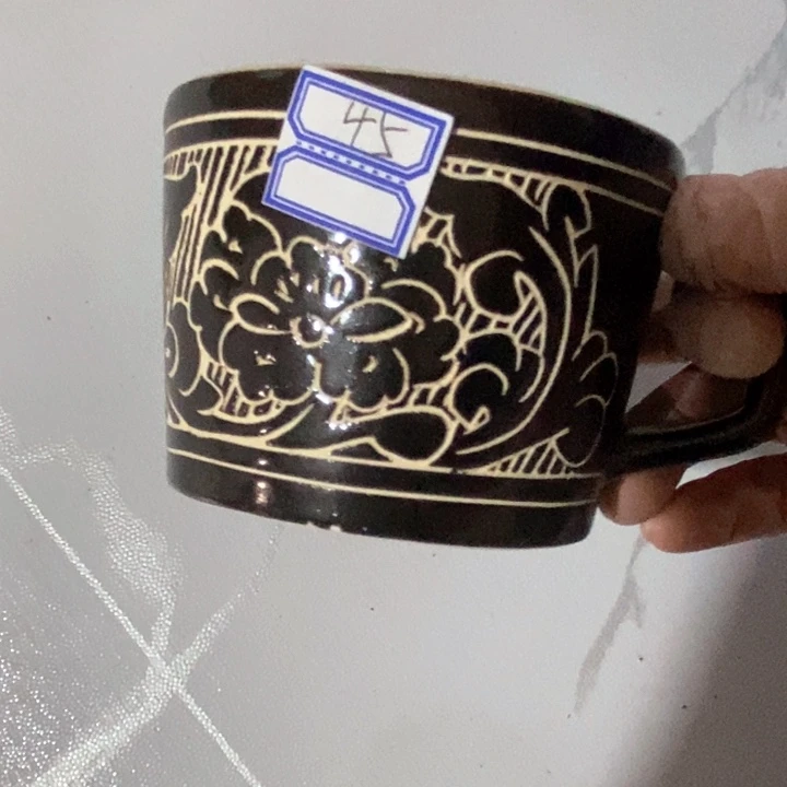 瓷片陶瓷品黑刻把杯微瑕疵
