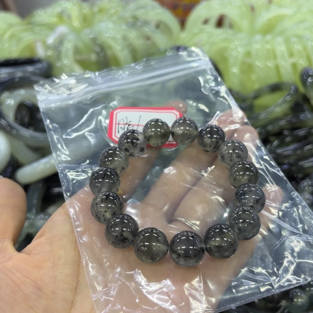 蛇纹石玉未镶嵌手镯月****?