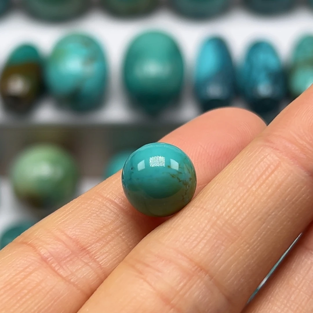 朴***平绿松石未镶嵌珠宝奇石