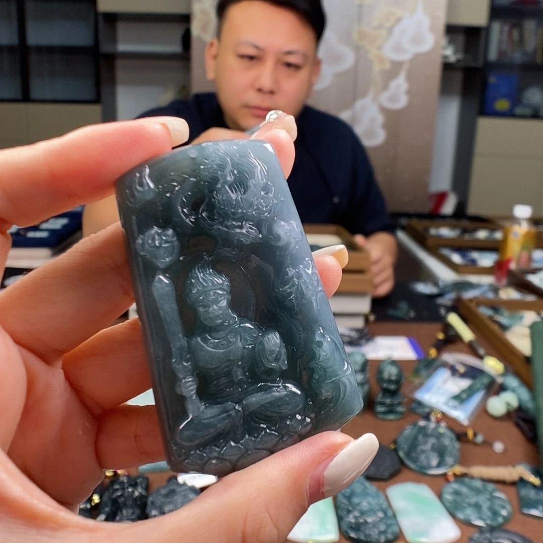 颈饰未镶嵌翡翠张*一