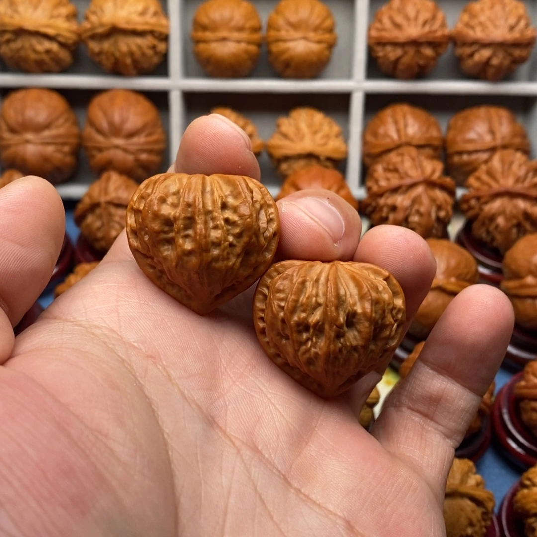 把件文玩核桃红桃A