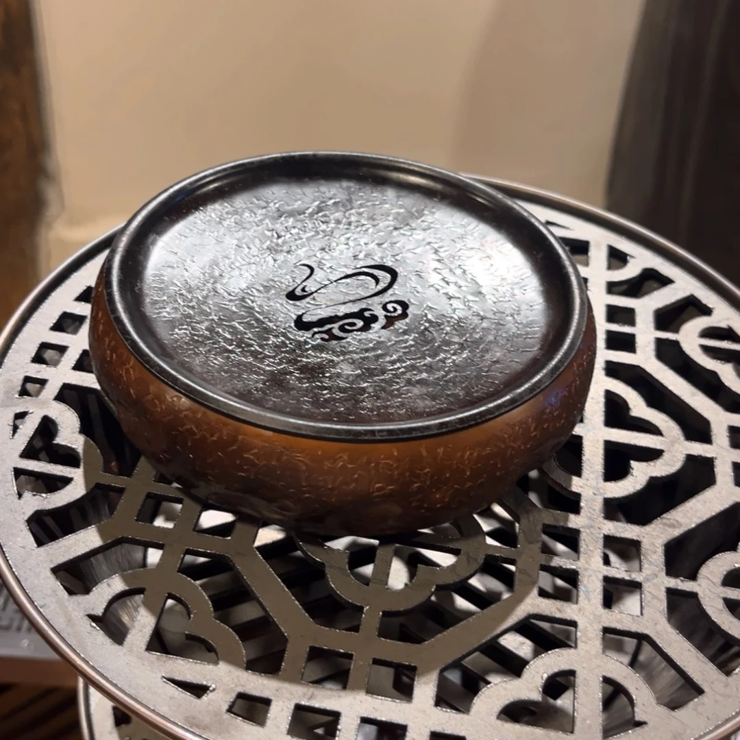 烟熏色12壶承手工锻打工艺