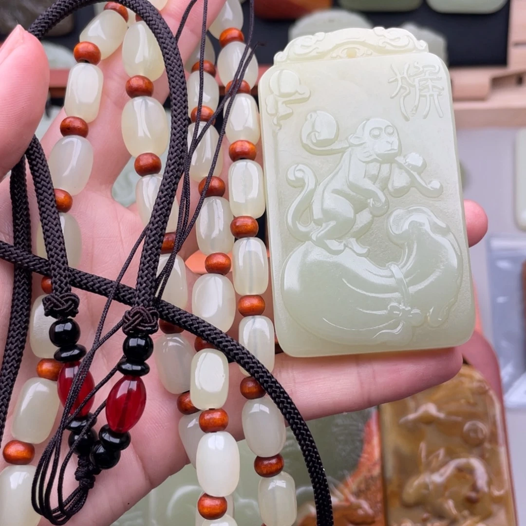 珍***人新疆昆仑山料，一物一拍