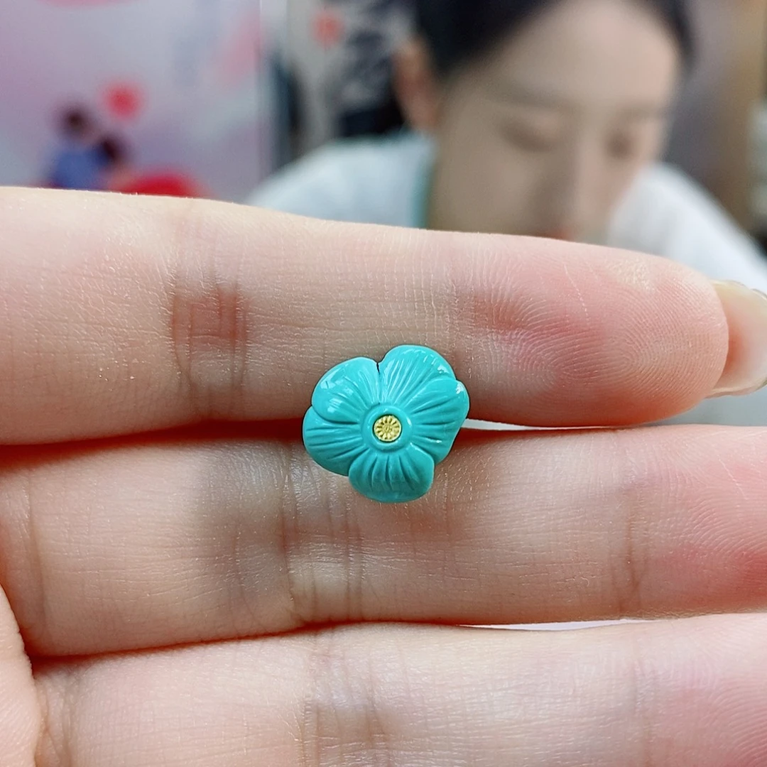 未镶嵌绿松石珠宝奇石