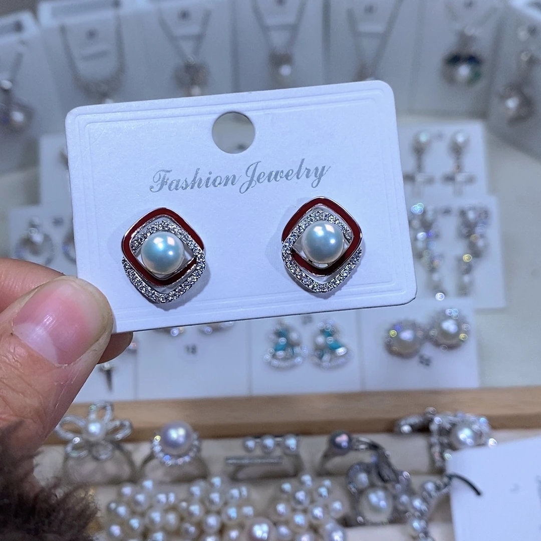 未镶嵌耳饰淡水珍珠