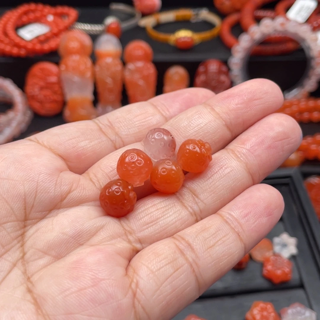 沈***9未镶嵌草莓5个南红南红玛瑙