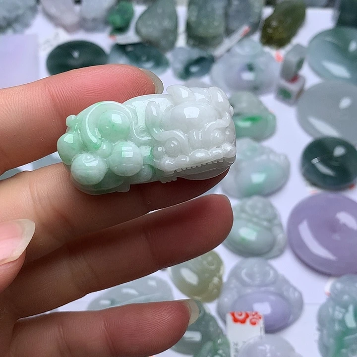 翡翠未镶嵌颈饰天然翡翠