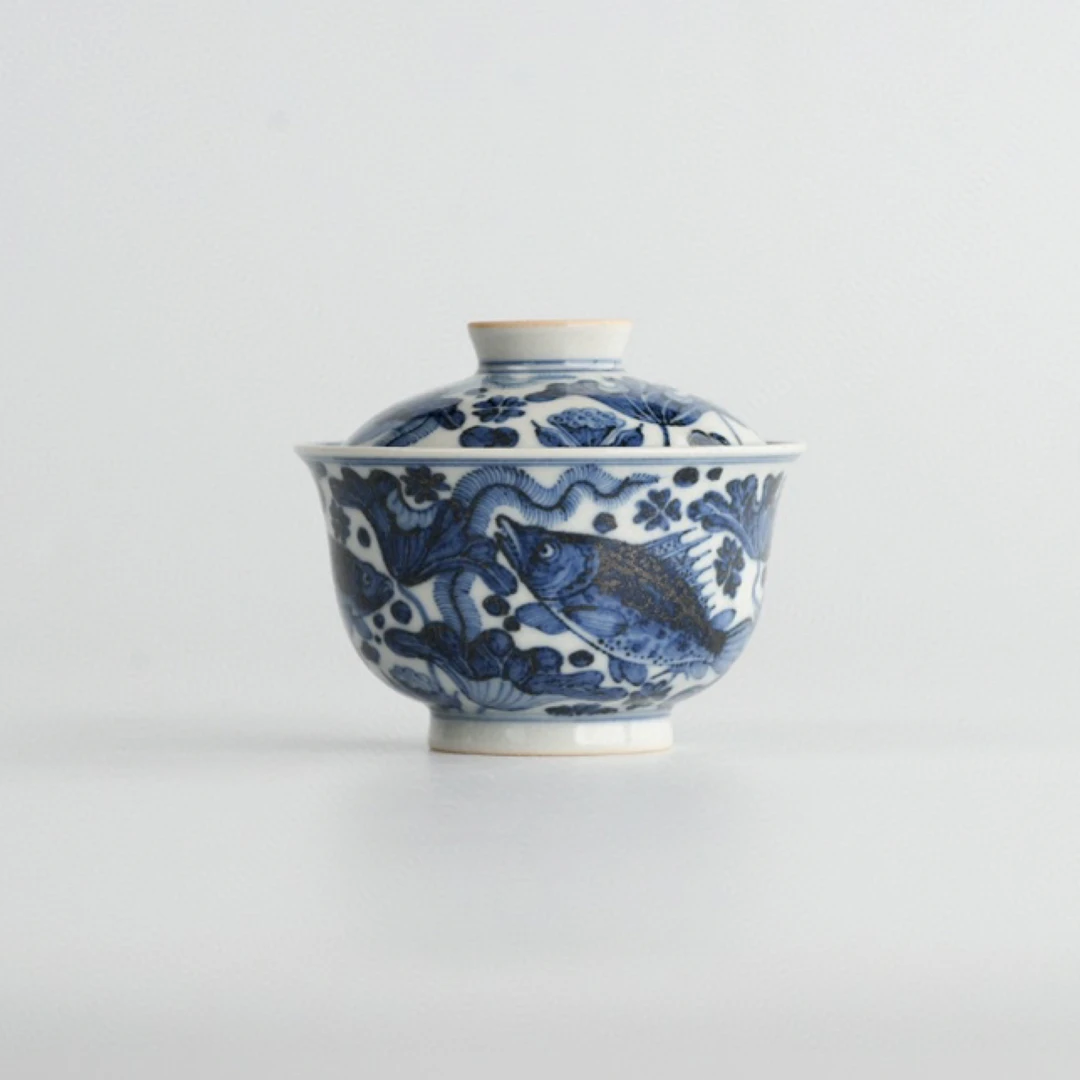 手作搏泥幻化鱼藻纹盖碗