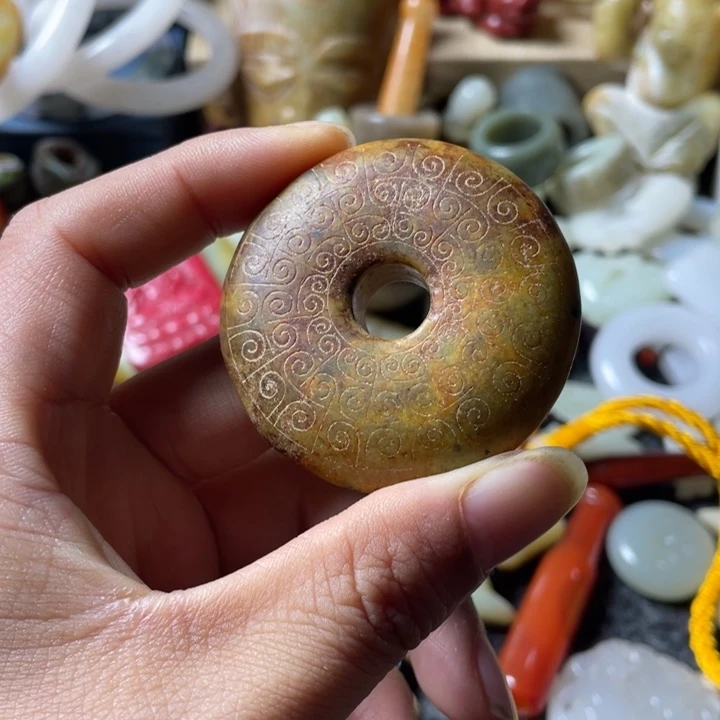 和田玉未镶嵌吊坠(不含链)