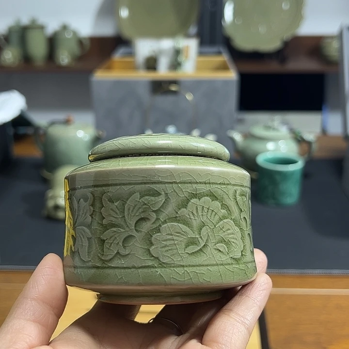 耀州窑青釉百机碎迷你小茶叶罐微微瑕1只